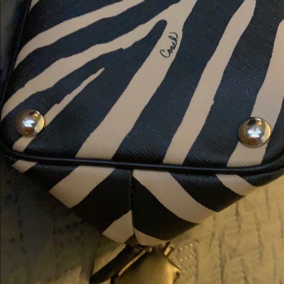 Coach purse - Picture 5 of 11